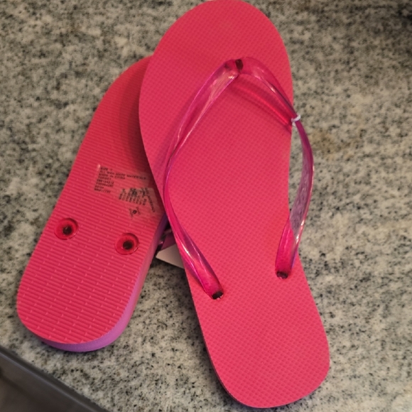 Shade & Shore Pink Basic Flip Flops - Picture 1 of 2